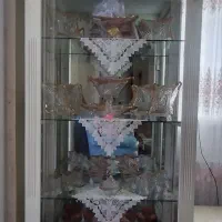 ویترین رنگ استخوانی