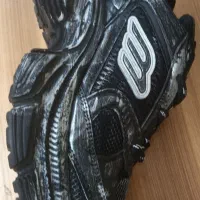 کفش|کیف، کفش، کمربند|اهر, |دیوار