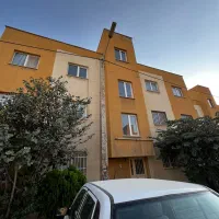 75-متر-پاکان-چسب-مترو-دسترسی-عاالی