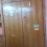 کمد دیواری با چوب روس در حد نو و چند تخت فلزی|جاکفشی، کمد، دراور|مسجد سلیمان, |دیوار