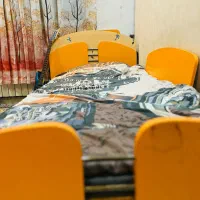 تخت ، کمد و میز تحریر تک نفره|تخت و سرویس خواب|بندر انزلی, معلم|دیوار