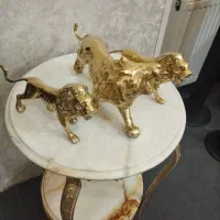 شیر برنزی