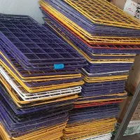 قفسه طوری فلزی ایستگاه عباس آباد|کتابخانه، شلف، قفسه‌های دیواری|همدان, |دیوار