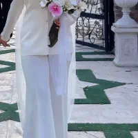 کت و شلوار و تاپ زیری کت