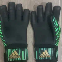 دستکش دروازه بانی|لباس|هشتگرد, هشتگرد قدیم|دیوار