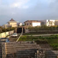 ۳۵۰متر نیمه کاره۲۰۰۰متر زمین/امتیازات کامل/نشتارود