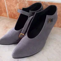 کفش مجلسی|کیف، کفش، کمربند|برخوار, |دیوار