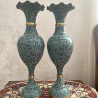 یک جفت گلدان برنجی