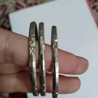 تعدادی النگو بدل