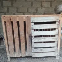 باسلام یک قفس بزرگ ب فروش میرسد.