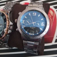 دو عدد ساعت نو