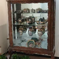 ویترین چوبی آنتیک کار دست قدمت 70 سال