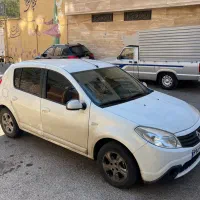 رنو ساندرو