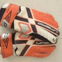دستکش دروازه بانیUMBRO