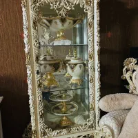 ویترین و ساعت