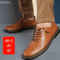 ۶۰ جفت کفش بعلت جمع آوری مغازه|کیف، کفش، کمربند|لاهیجان, جمهوری|دیوار