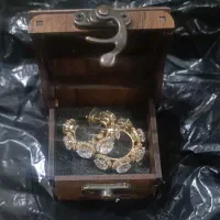 گوشواره بسیار شیک وخوشگل