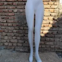 مانکن شلوار زنانه دبه ای پلاستیکی