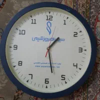 ساعت دیواری