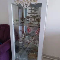 یک عدد بوفه در حدود نو قیمت۳میلیون