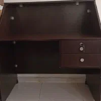 میز تحریر در حد نو