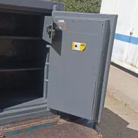 گاوصندق کاوه اصل|ابزارآلات|رزن, |دیوار