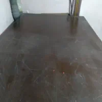 میز چوبی برای برش و کار