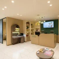 استخدام نیروی خدماتی