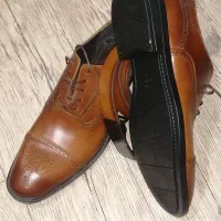 کفش چرم طبیعی اصل سایز 42 نو.کمر بند نو چرم طبیعی