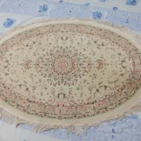 فرش بیضی