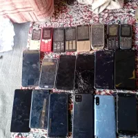 کلی لوازم و ال سی دی گوشی
