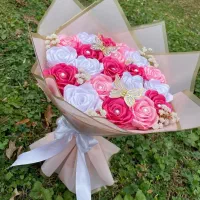 دسته گل رز روبانی