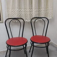 دو عدد صندلی فلزی
