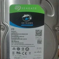 ۲عددهارد  4TBو  1TB بشرط فابریک اصل