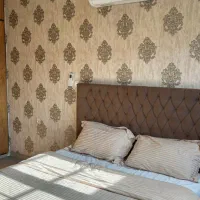 اجاره باغ ویلا|اجارهٔ کوتاه‌مدت ویلا و باغ|صدرا-فارس, فاز ۲|دیوار