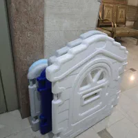 استخر توپ نرده ای
