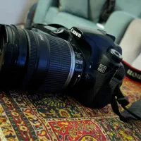 دوربین canon 60 d همراه لنز|دوربین عکاسی و فیلم‌برداری|قشم, |دیوار