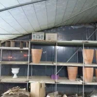 تعدادی قفسه پروفیلی ونرده سازه گلخانه و تیرچوبی