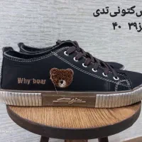 چند جفت کفش و یک عدد کیف