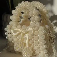 کیف مرواریدی