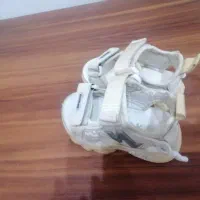 کفش|کفش و لباس بچه|چهارباغ, |دیوار
