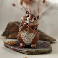 مجسمه سنجاب