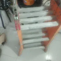 نردبان فلزی تاشو،