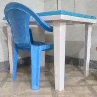 میز و صندلی کودک