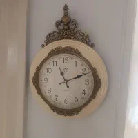 ساعت دیواری سالم