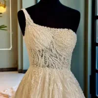 لباس عروس کار شده