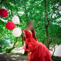 یک عدد پیراهن مجلسی سایز مدیوم