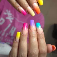 کاشت ناخن با بهترین متریال