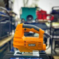 دریل اینورتر عمود بر دیوالت اماراتی لیزری رنگ پاش|ابزارآلات|رشت, بلوار گیلان|دیوار