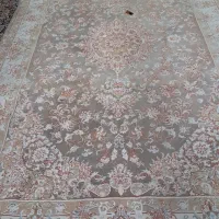 یک عدد فرش 6متری